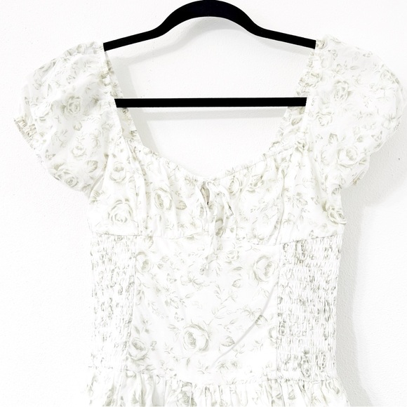 Hollister Floral Puff Sleeve Smocked Mini Dress-Petite Small - Picture 3 of 4